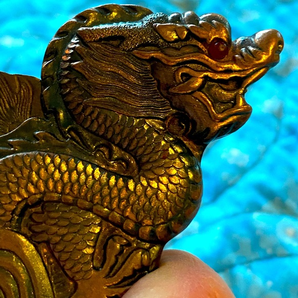 VTG refillable butane lighter,copper/bronze Asian dragon,red stone eye,numbered - Picture 13 of 15